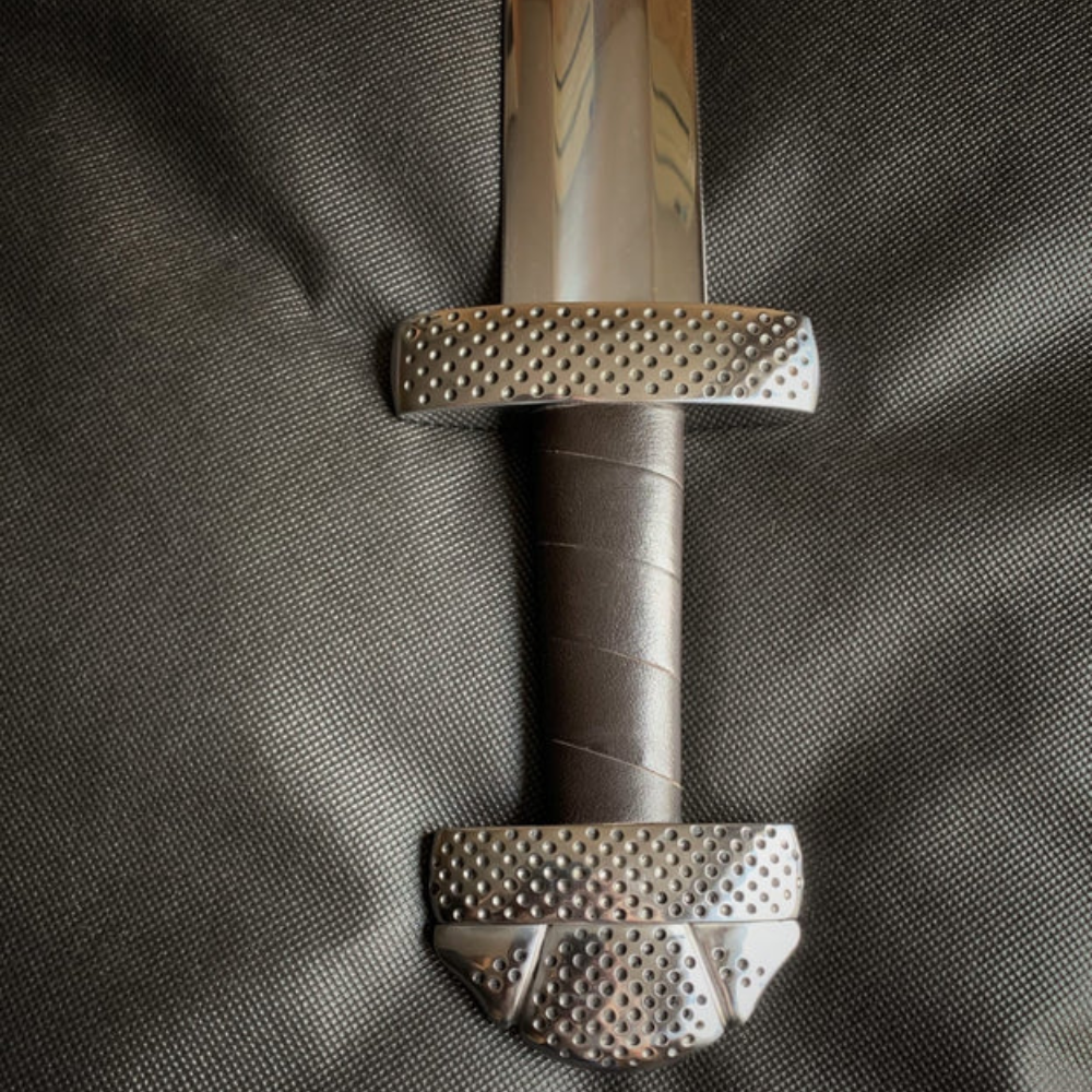 BATTLE READY SLAVIC UNIQUE SWORDWITH A CROWN SHAPE HANDLE